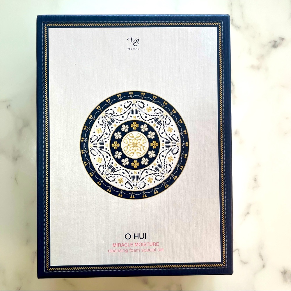 Ohui Miracle Moisture Cleansing Foam & Mask NIB